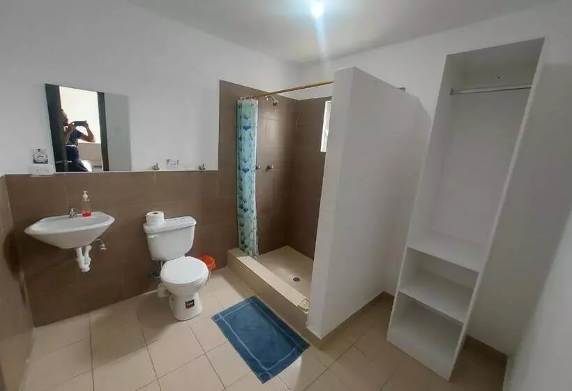 ペンション Hostal Los Gavilanes