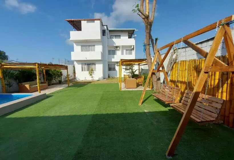 ペンション Hostal Los Gavilanes