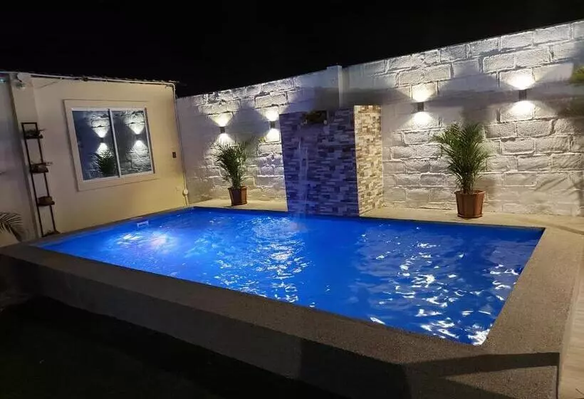 ペンション Hostal Los Gavilanes