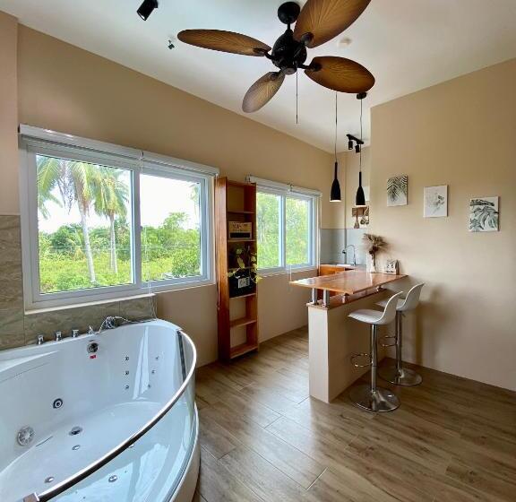 Pension Moalboal Lrs Lovers Nest