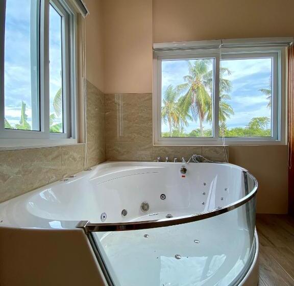 Pension Moalboal Lrs Lovers Nest