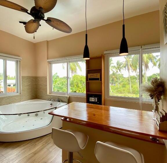 Pension Moalboal Lrs Lovers Nest