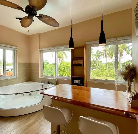 ペンション Moalboal Lrs Lovers Nest