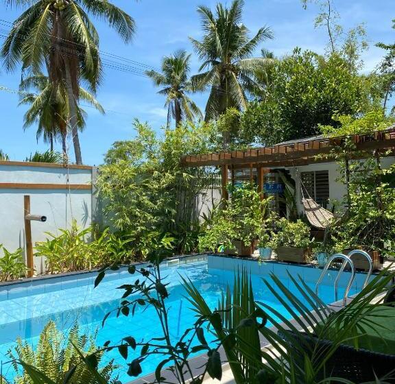 Pension Moalboal Lrs Lovers Nest