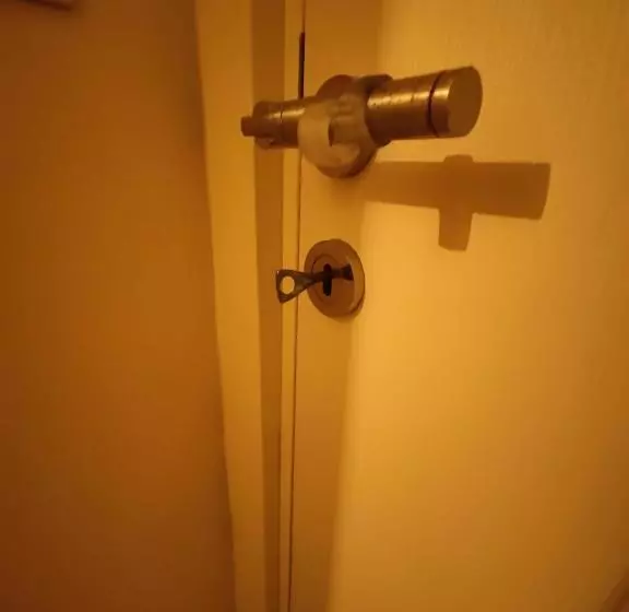 پانسیون Sabiha Gökçen Airport Ensuıte Private Room