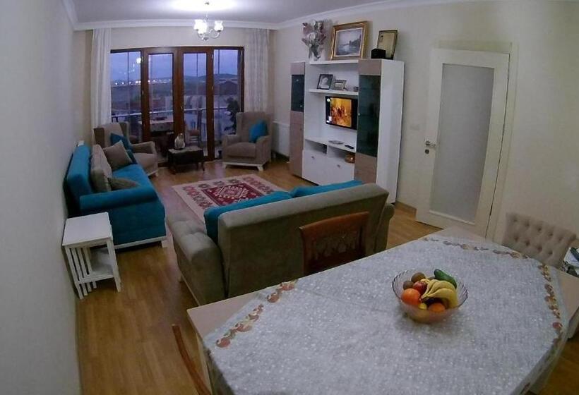 פנסיון Sabiha Gökçen Airport Ensuıte Private Room