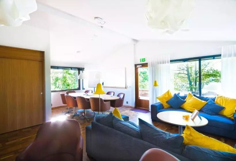 Skåvsjöholm, Hotell & Konferens