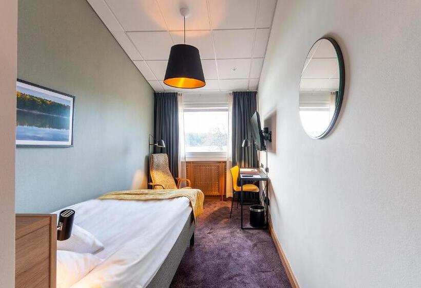 Skåvsjöholm, Hotell & Konferens