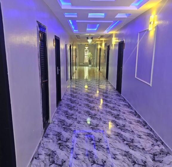 Triple D Luxury Hotel By Chill And Thrill