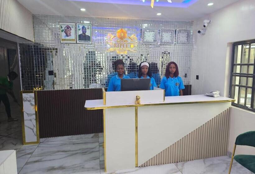 Triple D Luxury Hotel By Chill And Thrill