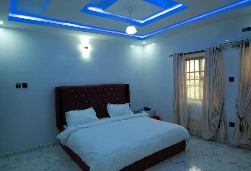 Triple D Luxury Hotel By Chill And Thrill