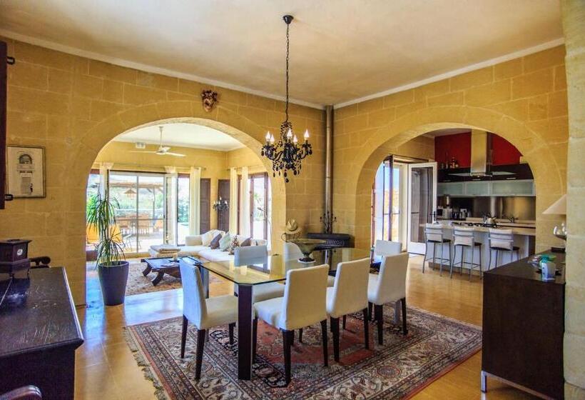 تختخواب و صبحانه Crosslanes Bb