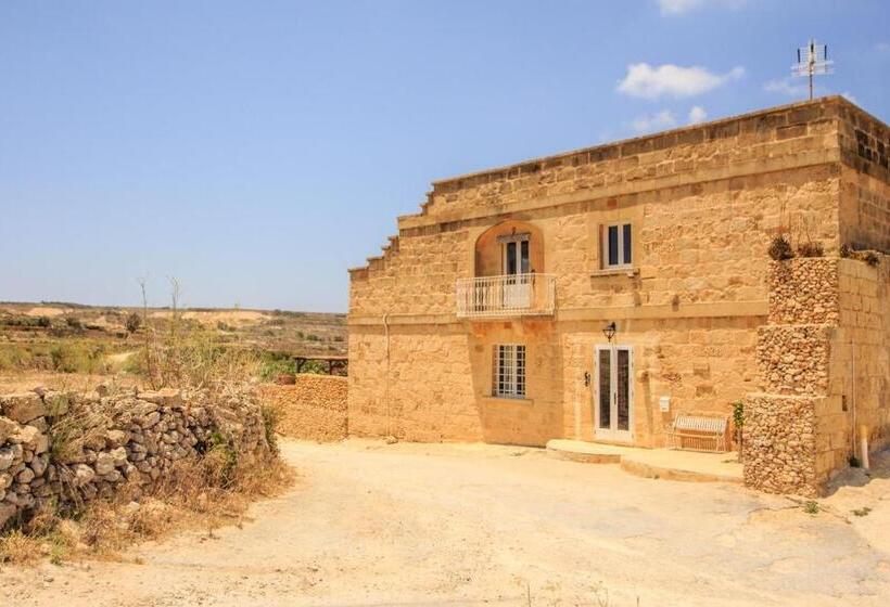 تختخواب و صبحانه Crosslanes Bb