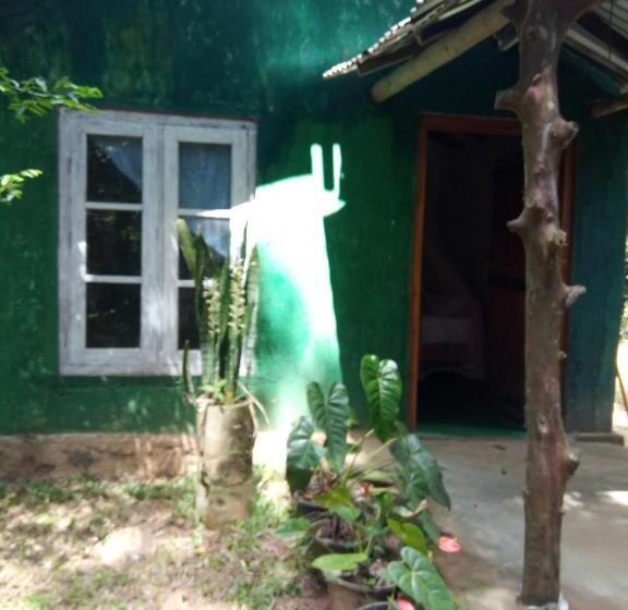 ベッドアンドブレックファースト Eiffin Moon Ella