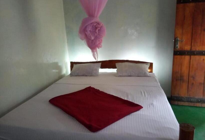 ベッドアンドブレックファースト Eiffin Moon Ella