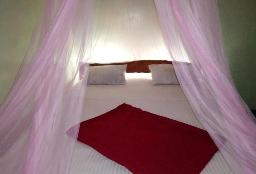 ベッドアンドブレックファースト Eiffin Moon Ella