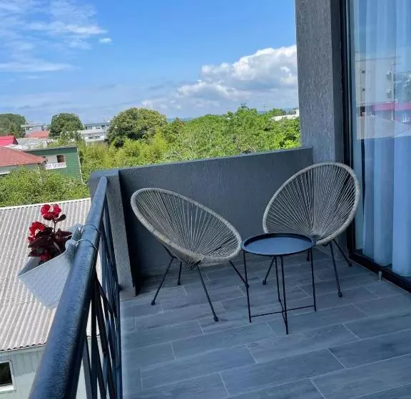 تختخواب و صبحانه El Mari