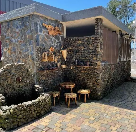 تختخواب و صبحانه El Mari