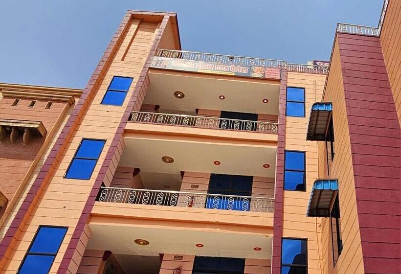 Gopal Hotel And Palace