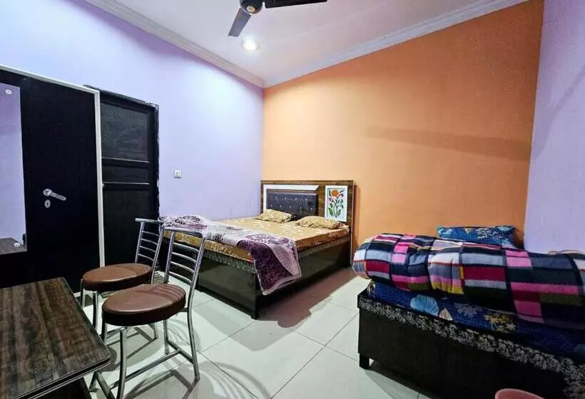 Gopal Hotel And Palace