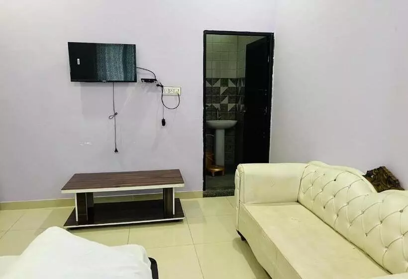 Gopal Hotel And Palace