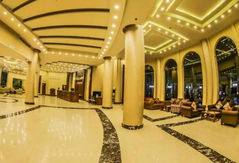 هتل Lillyland Mirage Bay & Aqua Park