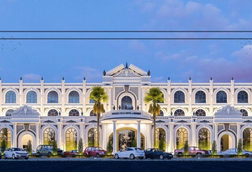 هتل Niagara Falls Bahawalpur