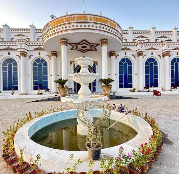 هتل Niagara Falls Bahawalpur