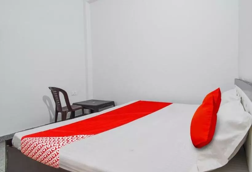 Hotelli Oyo Flagship The Diamond Guest House