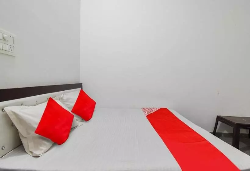 Hotelli Oyo Flagship The Diamond Guest House