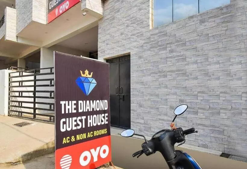 Hotelli Oyo Flagship The Diamond Guest House