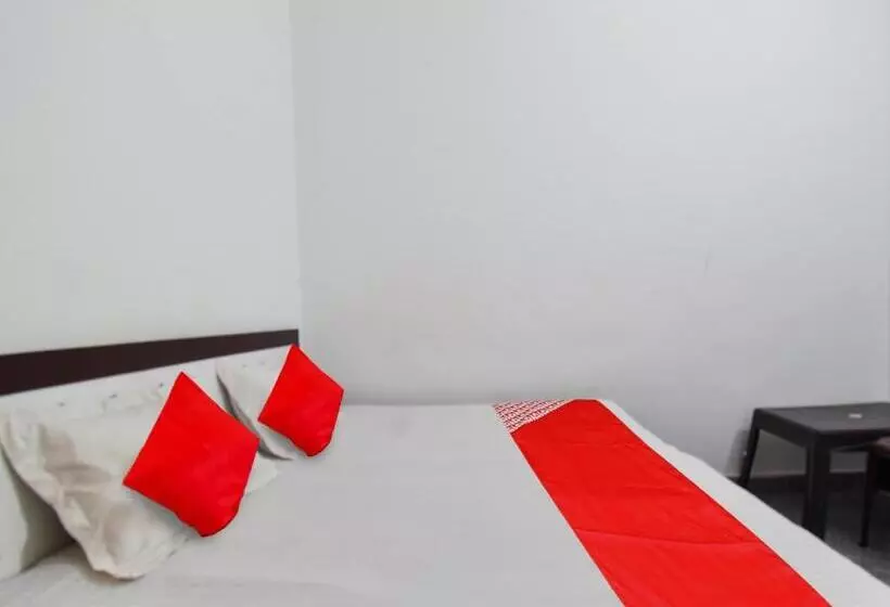 Hotelli Oyo Flagship The Diamond Guest House