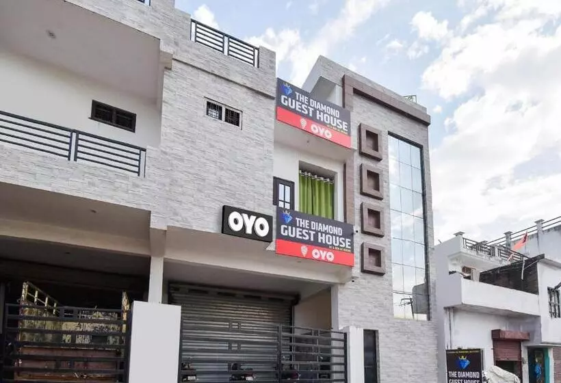 Hotelli Oyo Flagship The Diamond Guest House