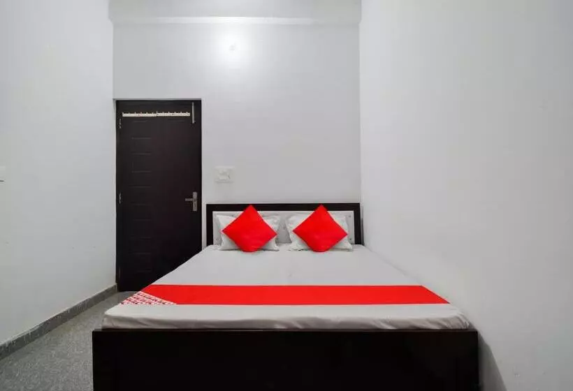 Hotelli Oyo Flagship The Diamond Guest House