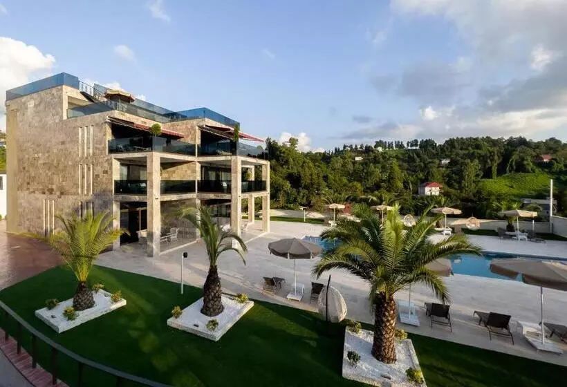 هتل Villa Elysium Park & Spa