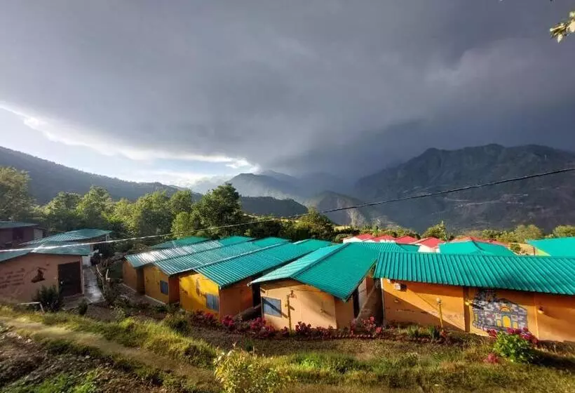 Kedar Resorts Guptkashi
