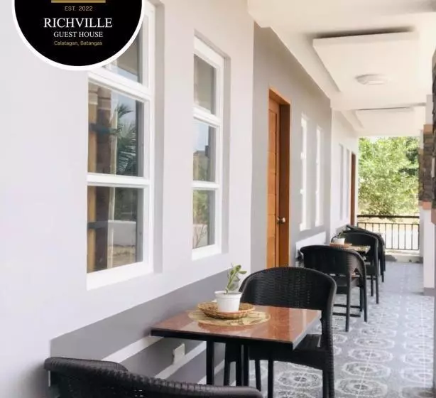 Majatalo Richville Little Boracay Guest House