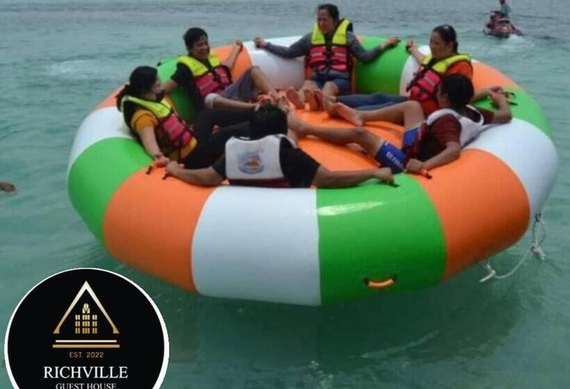 پانسیون Richville Little Boracay Guest House