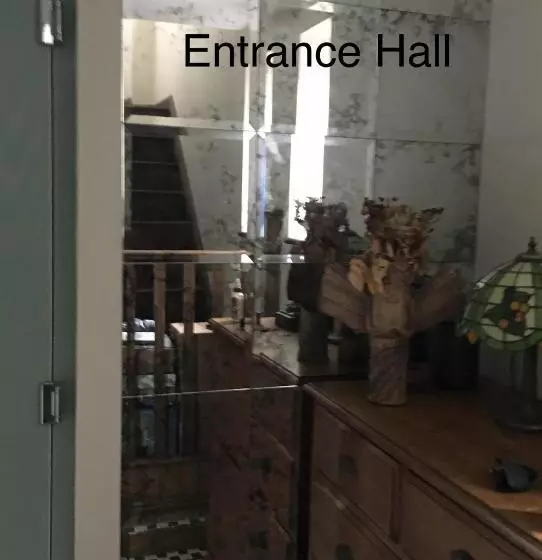 Majatalo Sanhoteliers   Room 4 Free Parking, Shared Bathroom