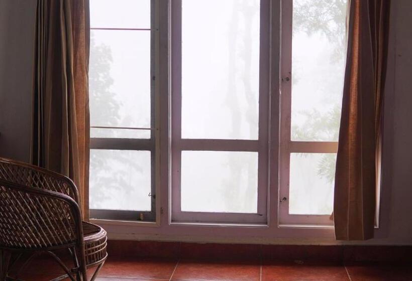 Lomakeskus Rain Clouds Wayanad Forest Retreat   The Best Couple Friendly Private Cottages With Bathtub #secures