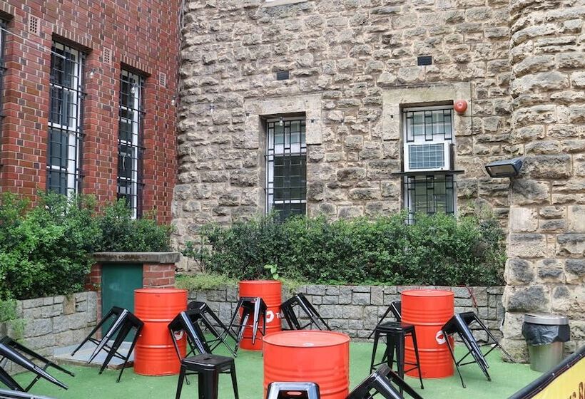 The Old Swan Barracks   Hostel