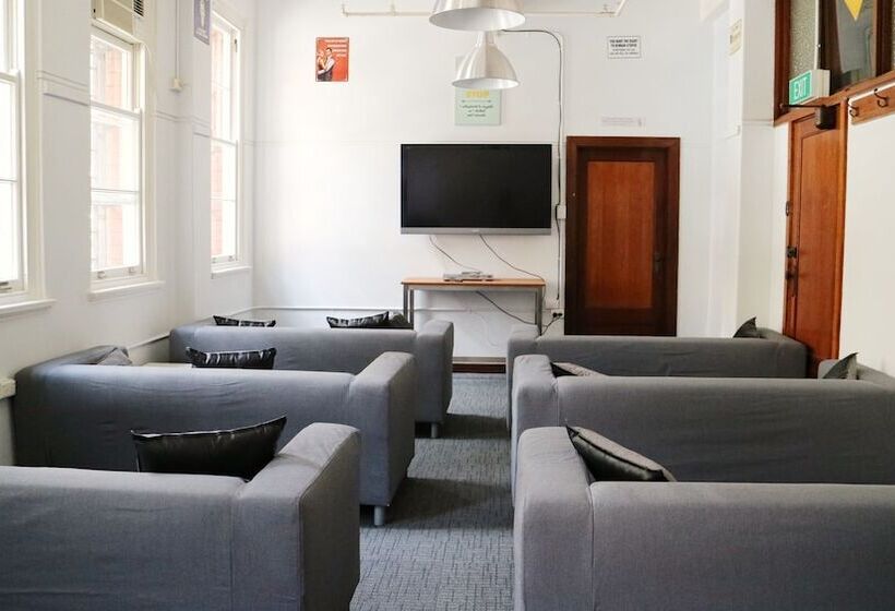 The Old Swan Barracks   Hostel