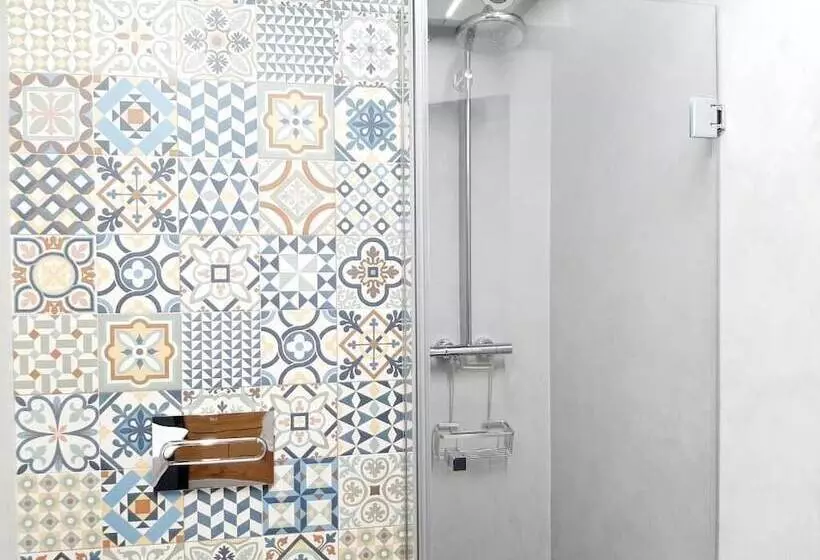 هاستل Hostal Erasmus By Gaiarooms