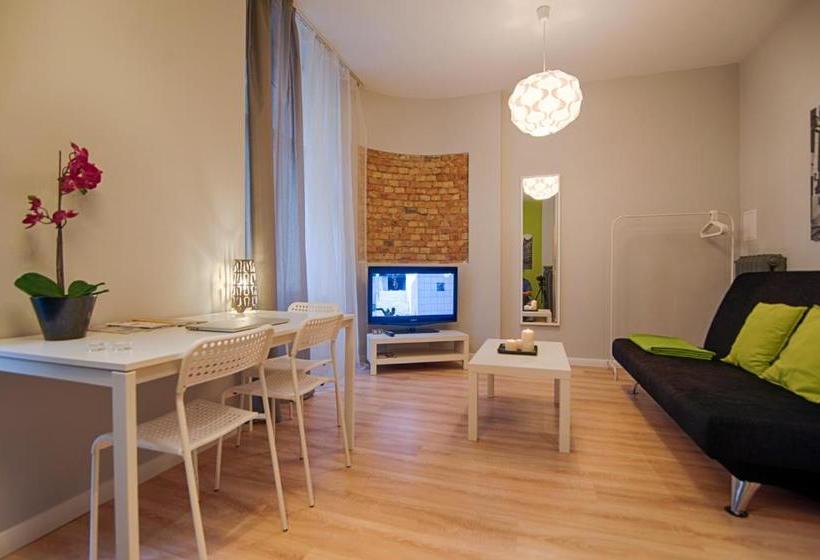 هتل Apartments Old Town 1