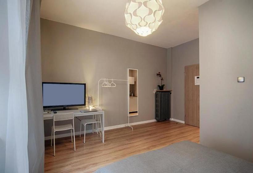 هتل Apartments Old Town 1