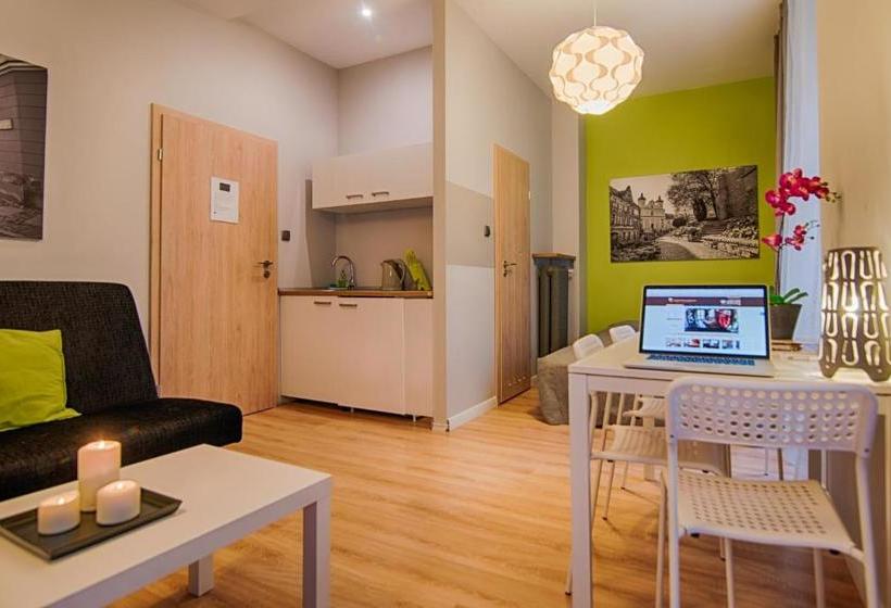 هتل Apartments Old Town 1