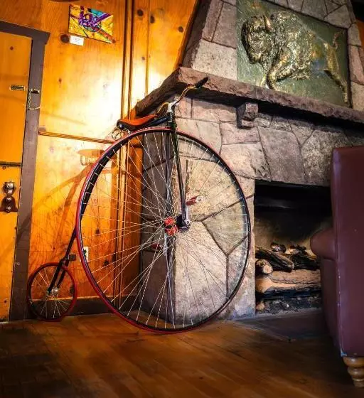 ホテル Buffalo Lodge Bicycle Resort   Amazing Access To Local Trails & The Garden