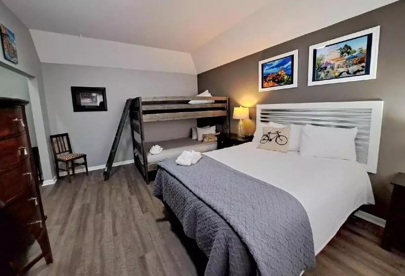 ホテル Buffalo Lodge Bicycle Resort   Amazing Access To Local Trails & The Garden