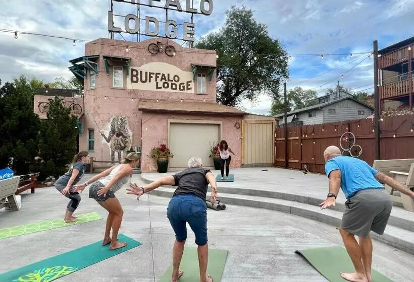 ホテル Buffalo Lodge Bicycle Resort   Amazing Access To Local Trails & The Garden