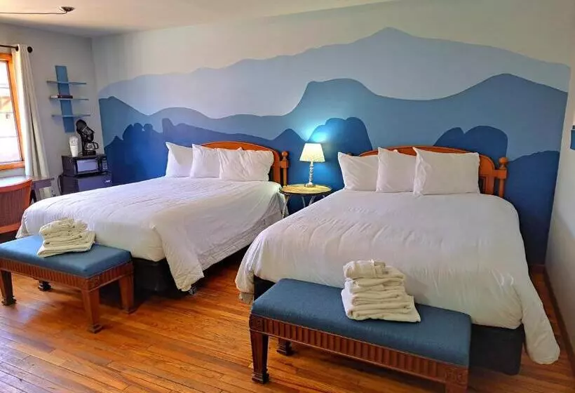 ホテル Buffalo Lodge Bicycle Resort   Amazing Access To Local Trails & The Garden